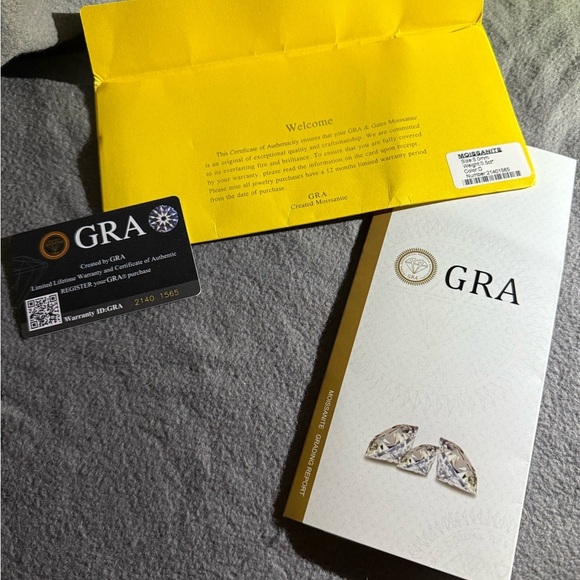 Adjustable Moissanite Ring 0.5 ct D Color Cushion Cut‎ – GRA Certified w/ Box - Picture 13 of 16